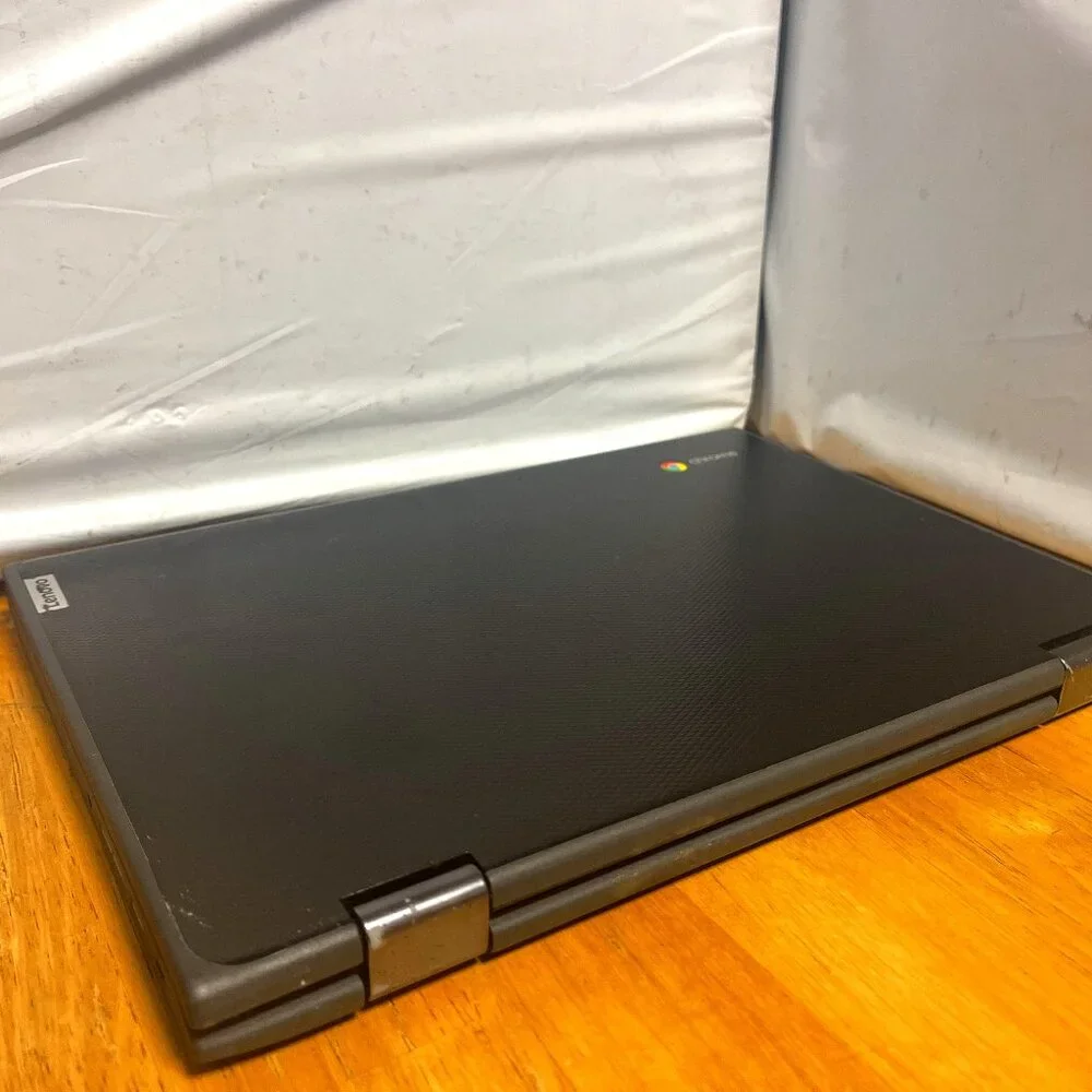 Lenovo 300e Chromebook 2nd Gen MTK (with charger cord)